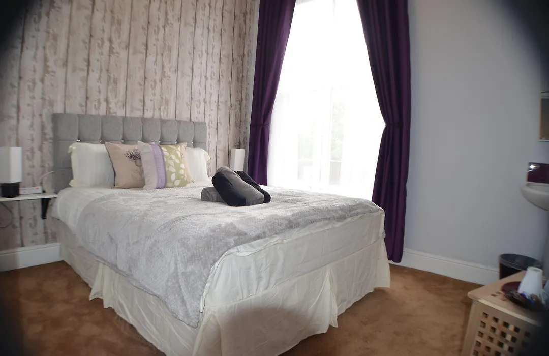 Queens Guesthouse Manchester-1